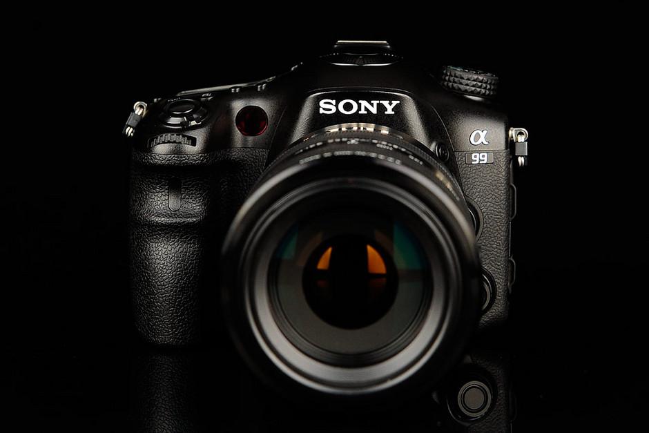 What Are the Main Features of a Sony Camera Tutorial?
